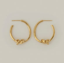 Billie Hoops