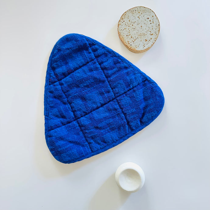 Triangle Potholder Darby/Midnight/Rave Blue