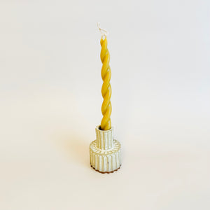 Wax Altier Twisted -Goldenrod Candle